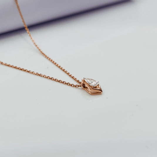 Pear Solitaire Chain Pendant– 14KT Rose Gold - iAMORY