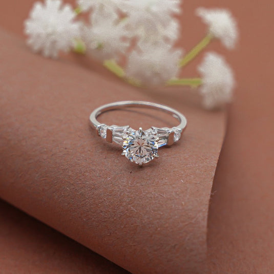 Solitaire 925 Sterling Silver Ring - iAMORY