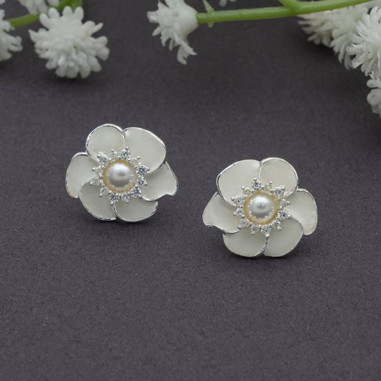 White & Silver Pearl Blossom Earrings - iAMORY