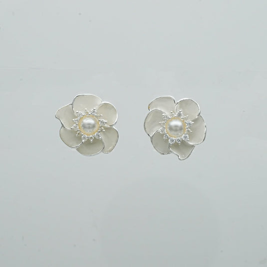 White & Silver Pearl Blossom Earrings - iAMORY